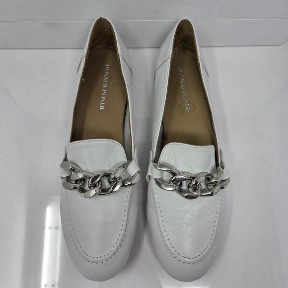 Donald Pliner Womens 8 Loafers Nolin Leather White Chain Rich Mom Luxury Preppy - Picture 4 of 8